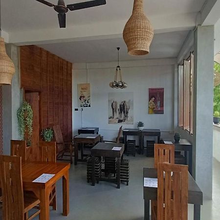 Yasis Surf Lodge Mirissa Exterior foto